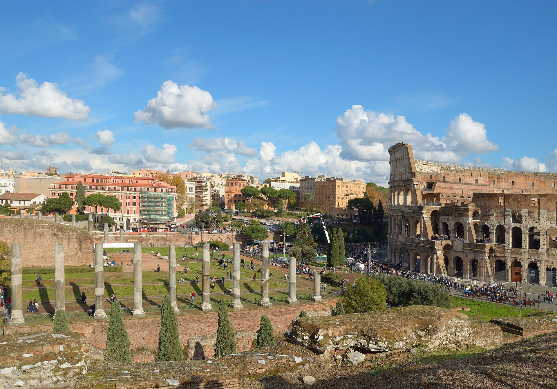 Le Colisée et la Via Sacra à Rome