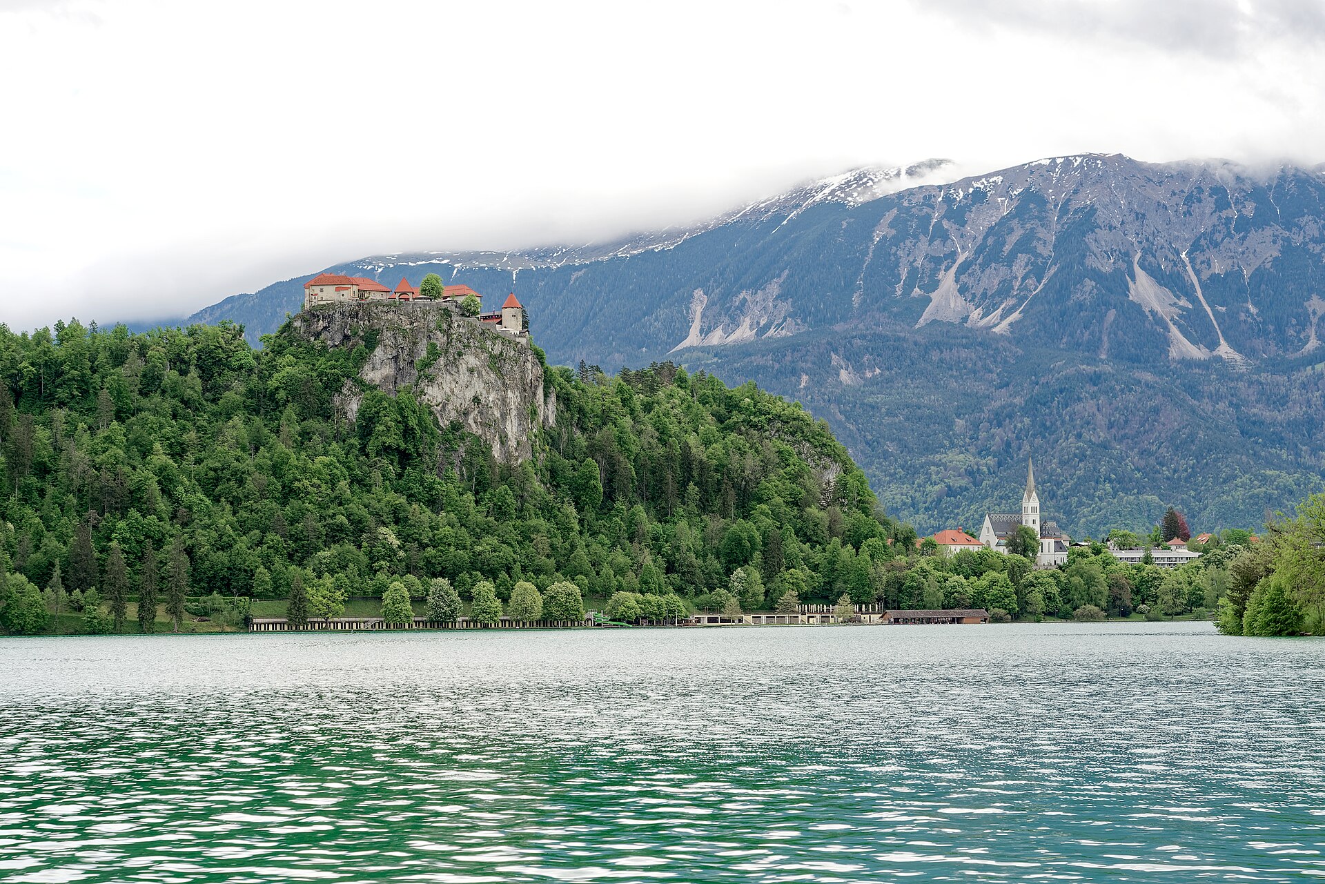 Le lac de Bled et son château, en Slovénie