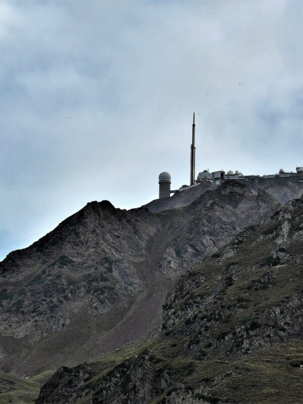 L'observatoire du Pic du Midi de Bigorre dans les Pyrénées
