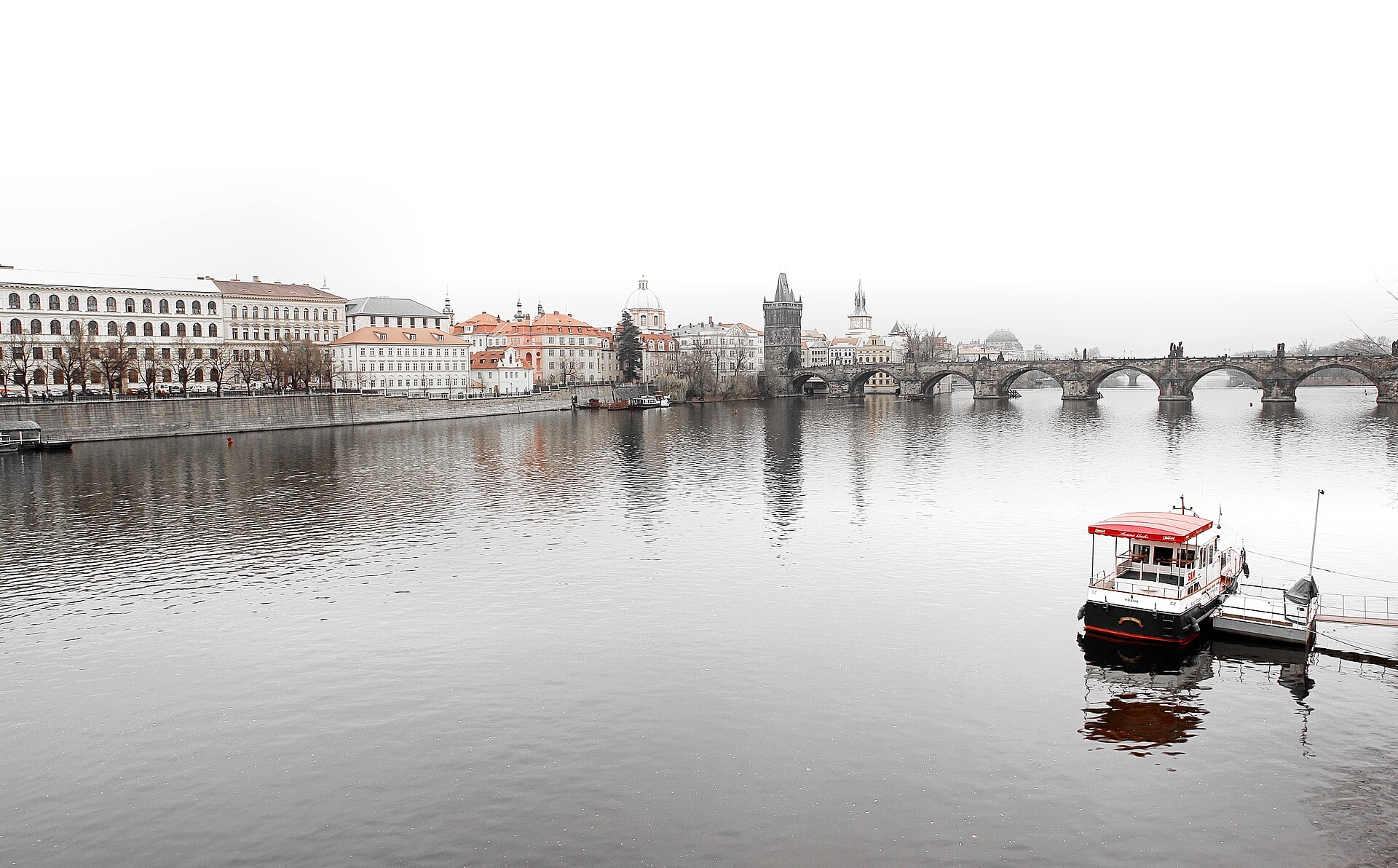 Prague sous la neige en hiver