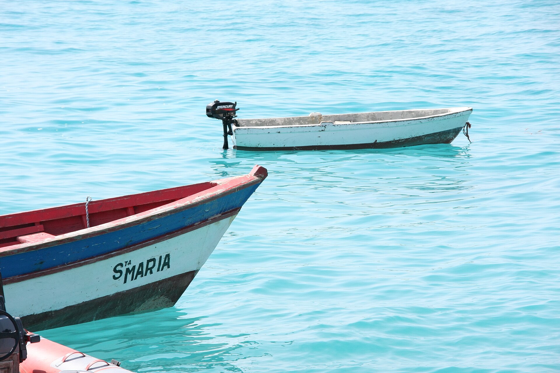 Bateaux de pêche à Santa Maria, sur l'île de Sal au Cap-Vert
